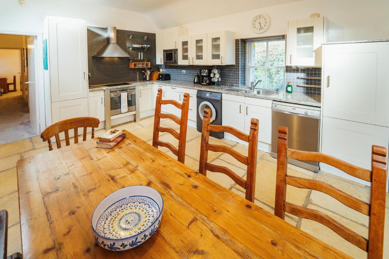 Delphi Lodge Cottages Leenaun Bagian luar foto