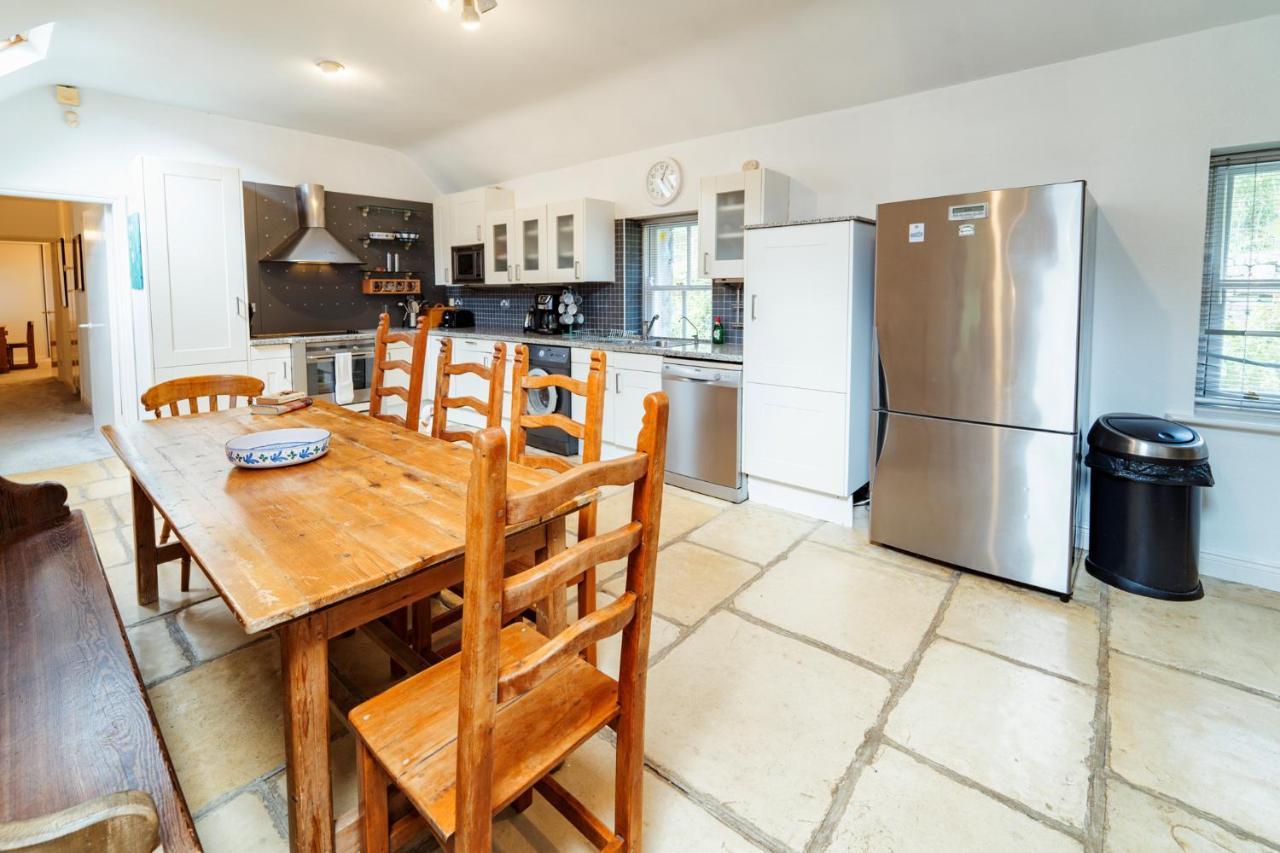 Delphi Lodge Cottages Leenaun Bagian luar foto